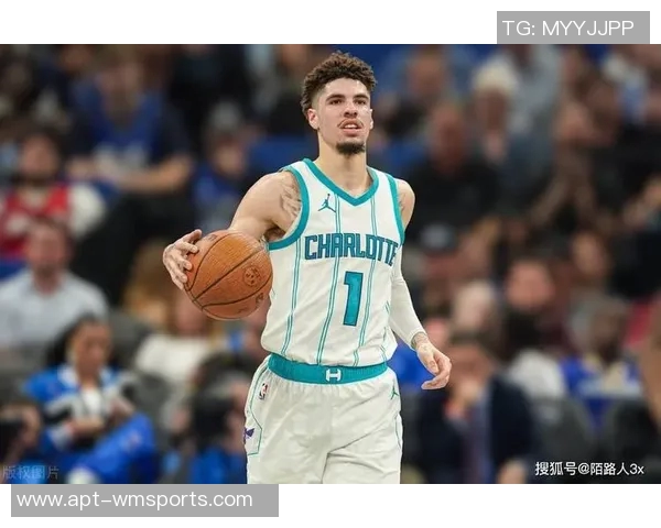 拉梅洛鲍尔上半场表现出色10投6中三分球命中率高达50贡献17分4篮板2助攻4抢断