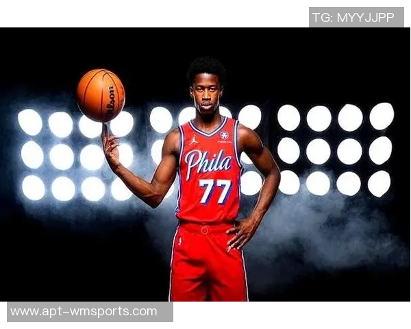 探花秀埃奇库姆闪耀全场攻防俱佳砍下26分助球队展望未来